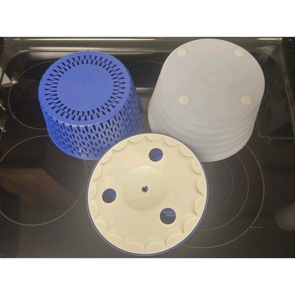 Tupperware SPIN N SAVE Salad Spinner 4.5L Blue & White 3 Piece - Picture 5 of 11